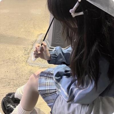 静悄悄的雨首屏海报